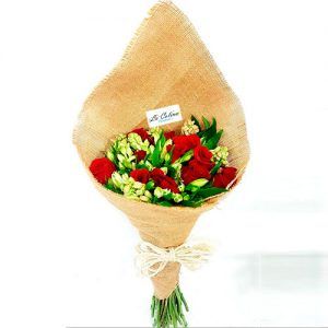 Bouquet de Rosas y Nardos Para el dia de la mujer