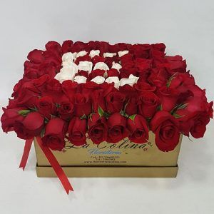 Caja de 100 Rosas con Letra a domicilio Bogotá