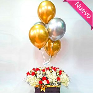 Arreglo Floral de Rosas con hortensias