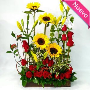 Arreglo Floral Rosas con Lirios y Girasoles Bogota