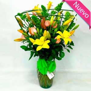 Arreglo Floral Rosas y Lirios